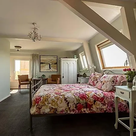 Bed & Breakfast Pastorie Stella Marie Oudeschild